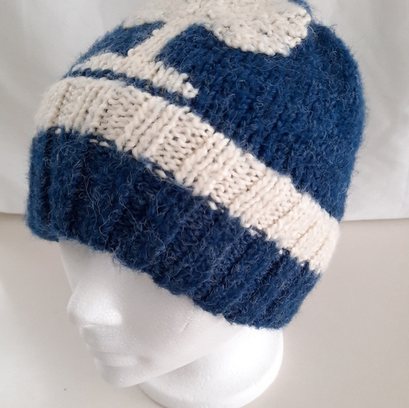 Peruvian Trading Company Knit Hat Beanie Blue Cream Soft Fuzzy Womens - Picture 9 of 9